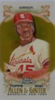 Bob Gibson [Mini Gold Refractor] #81