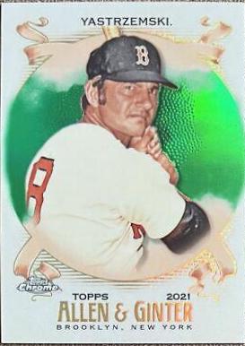 Carl Yastrzemski [Green Refractor] #102