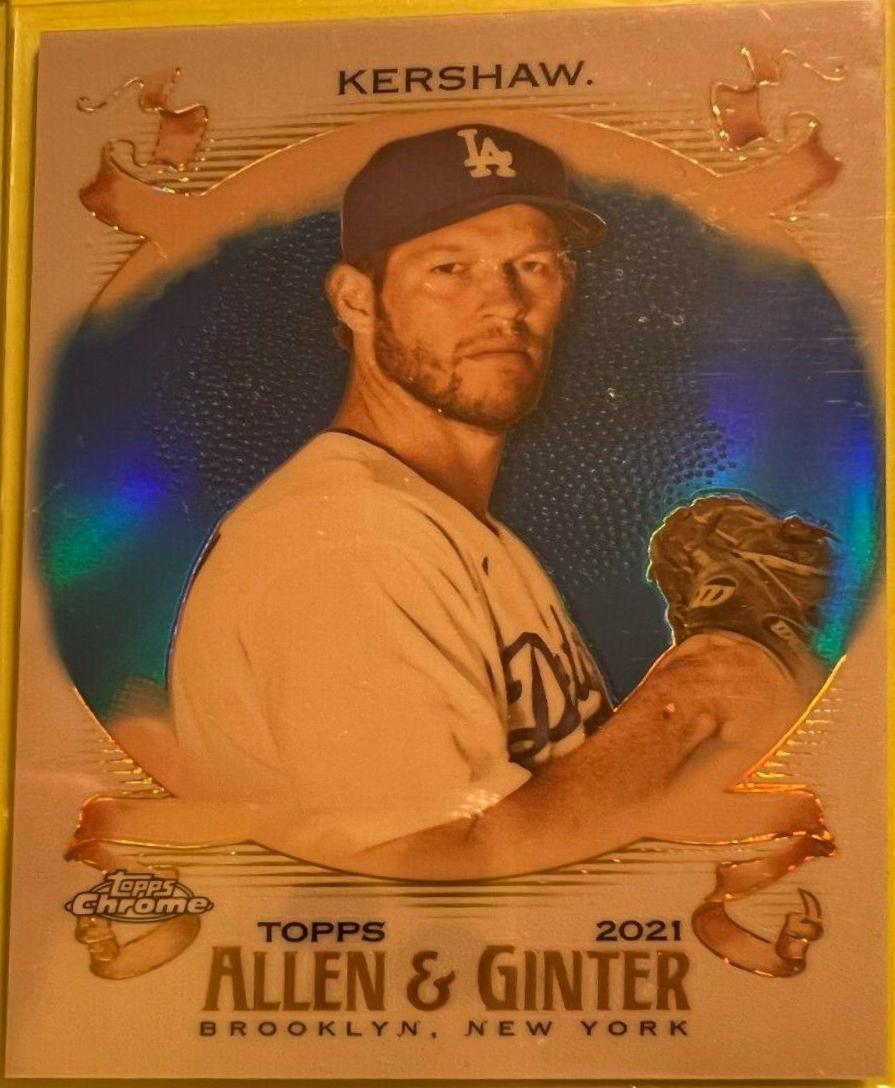 Clayton Kershaw [Blue Refractor] #28