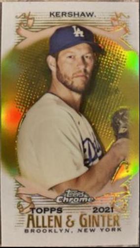 Clayton Kershaw [Mini Gold Refractor] #28