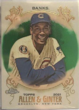 Ernie Banks [Green Refractor] #33