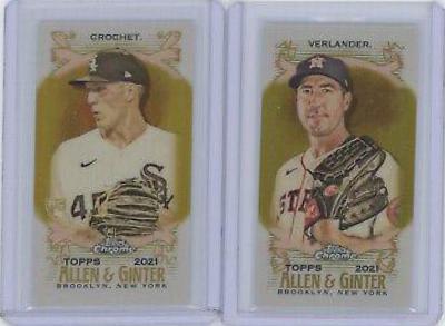 Garrett Crochet [Mini Gold Refractor] #220