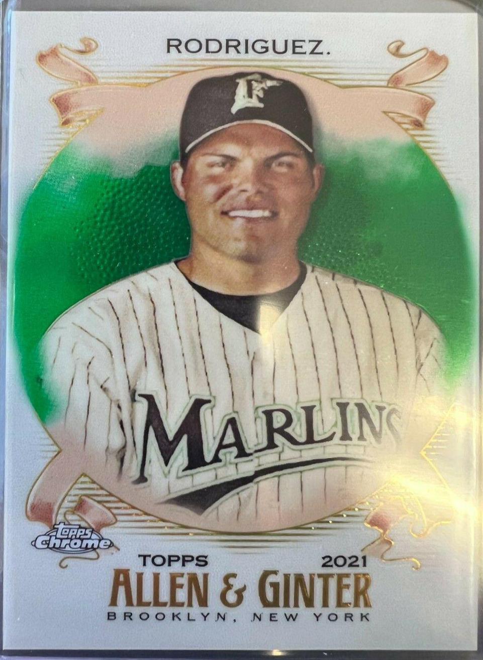 Ivan Rodriguez [Green Refractor] #183