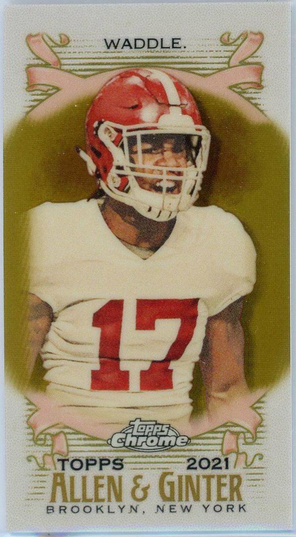 Jaylen Waddle [Mini Gold Refractor] #214