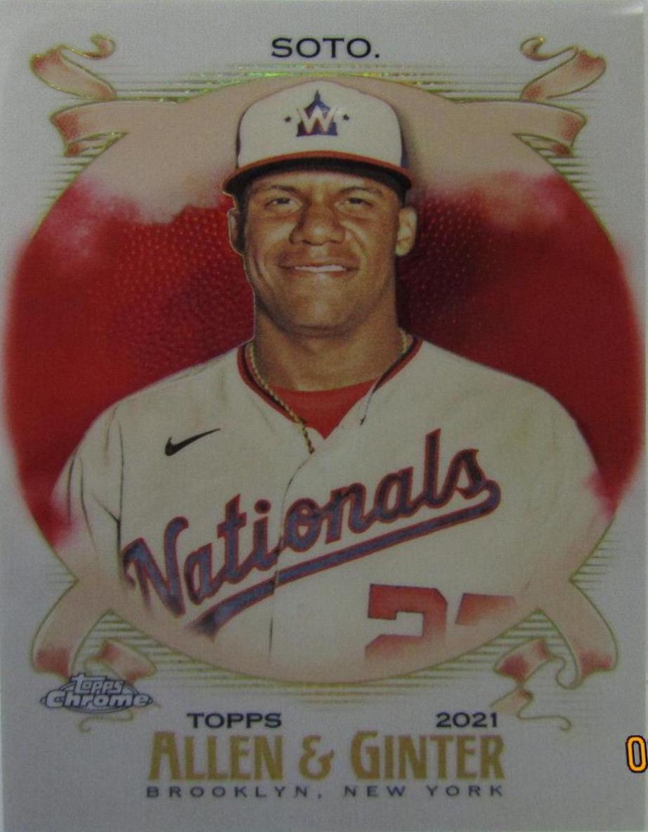 Juan Soto [Red Refractor] #74