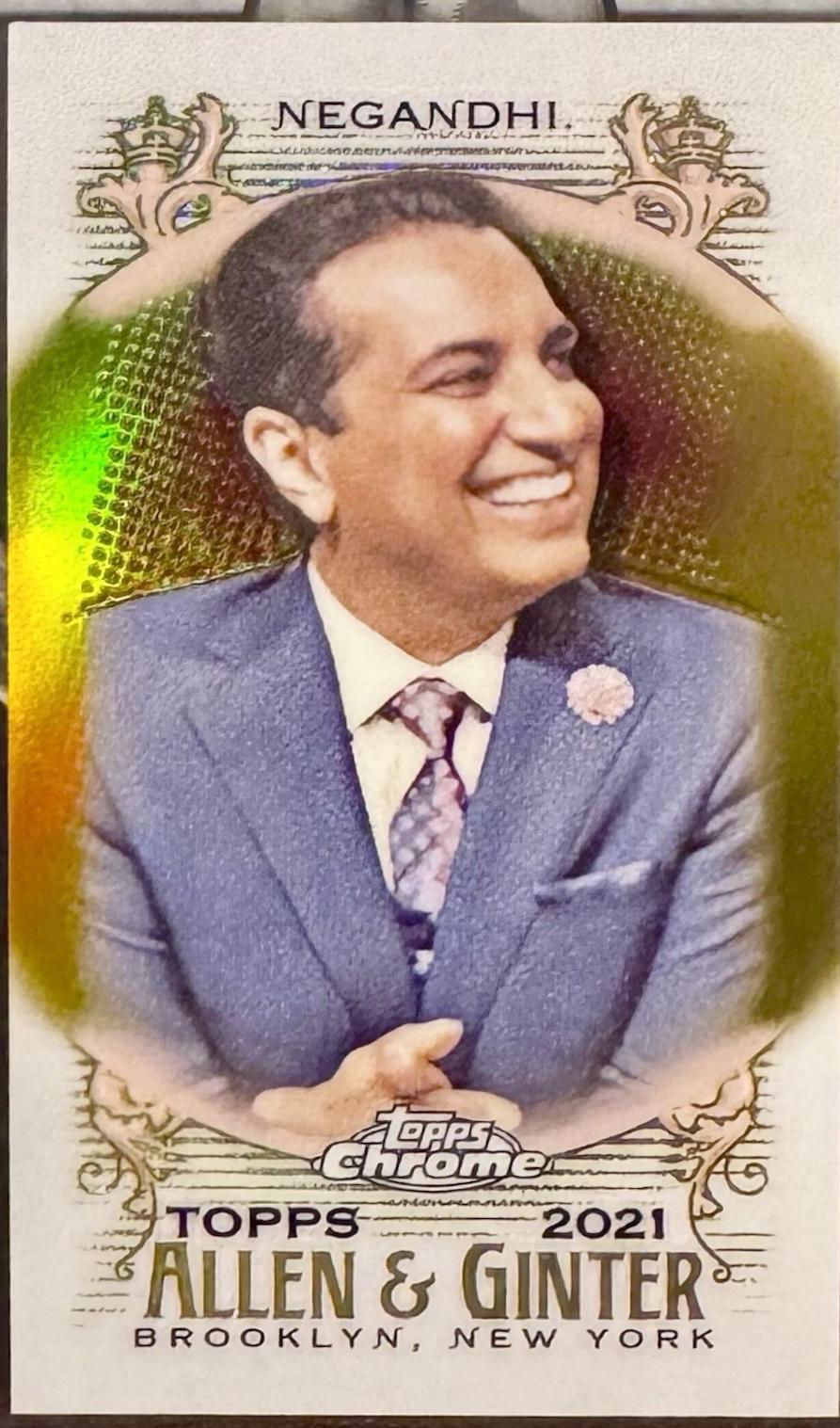 Kevin Negandhi [Mini Gold Refractor] #219