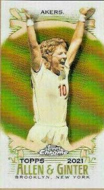 Michelle Akers [Mini Gold Refractor] #221