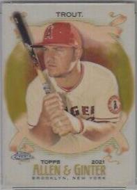 Mike Trout [Gold Refractor] #32