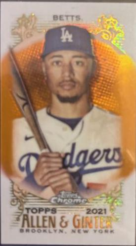 Mookie Betts [Mini Orange Refractor] #92