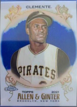 Roberto Clemente [Blue Refractor] #11