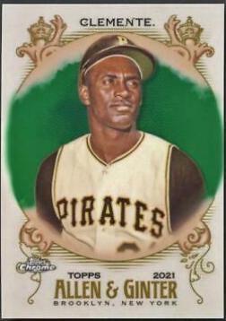 Roberto Clemente [Green Refractor] #11