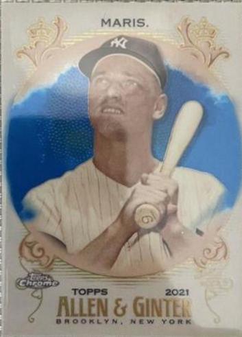 Roger Maris [Blue Refractor] #235