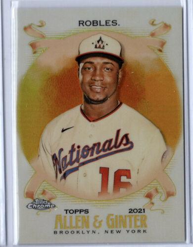 Victor Robles [Gold Refractor] #180