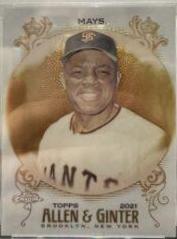 Willie Mays [Gold Refractor] #96