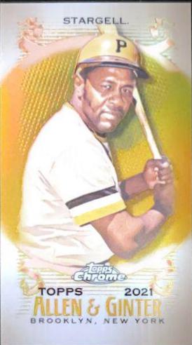 Willie Stargell [Mini Gold Refractor] #62