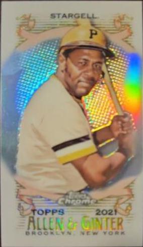 Willie Stargell [Mini Orange Refractor] #62
