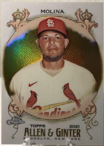 Yadier Molina [Gold Refractor] #91