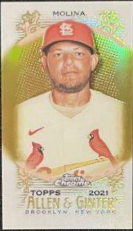 Yadier Molina [Mini Gold Refractor] #91