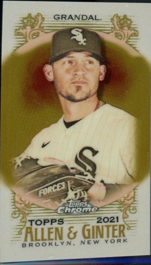 Yasmani Grandal [Mini Gold Refractor] #298
