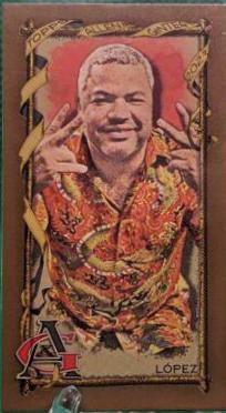 Moises Lopez [Mini Gold Border] #261