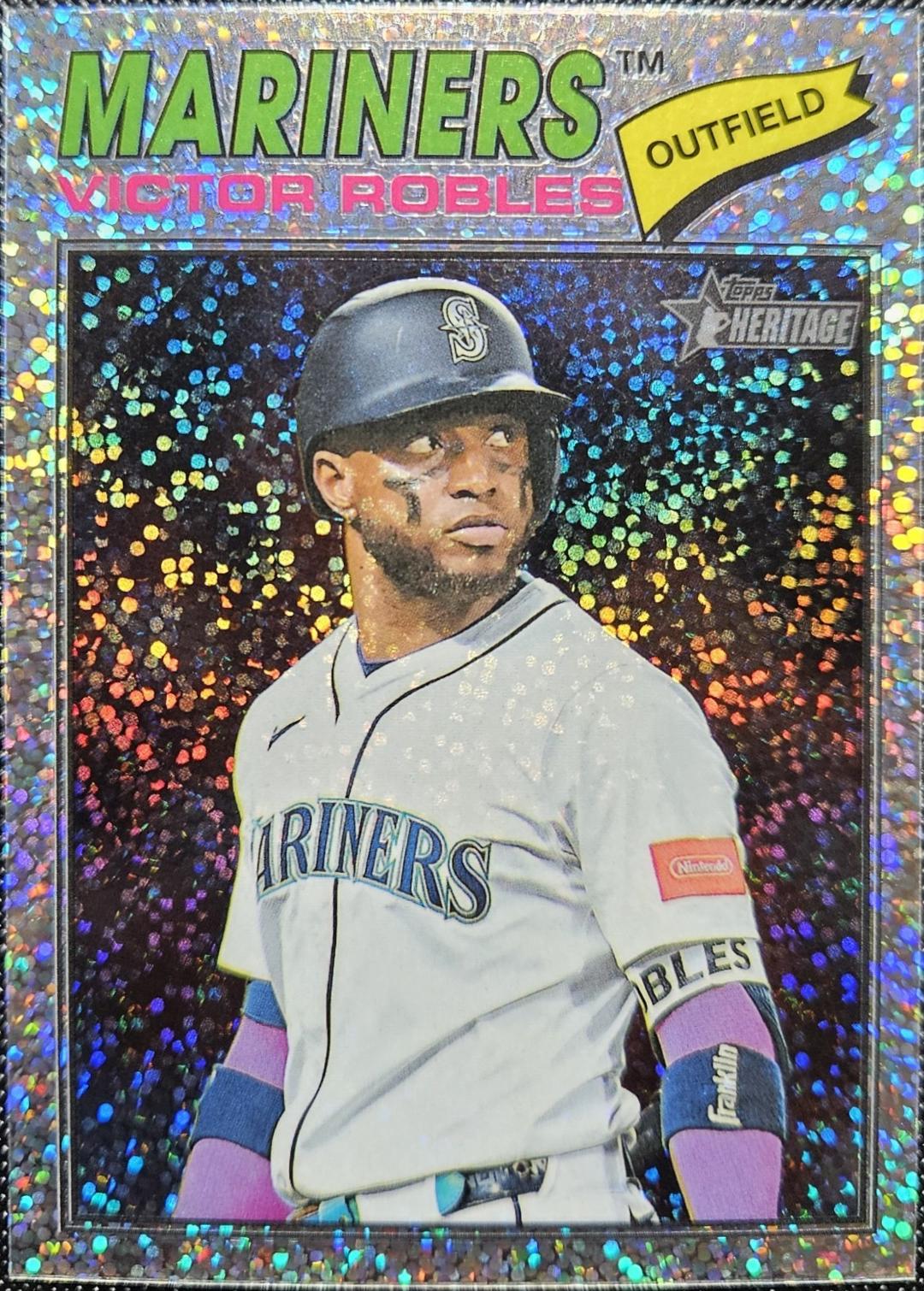 Victor Robles [Silver Sparkle Chrome] #140