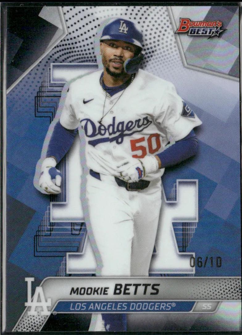 Mookie Betts [Black Refractor] #64