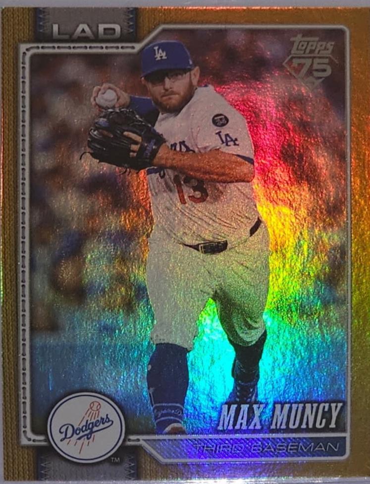 Max Muncy [Gold Rainbow] #252