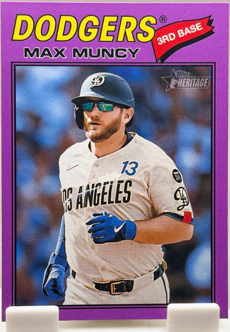 Max Muncy [Red Bordered] #158