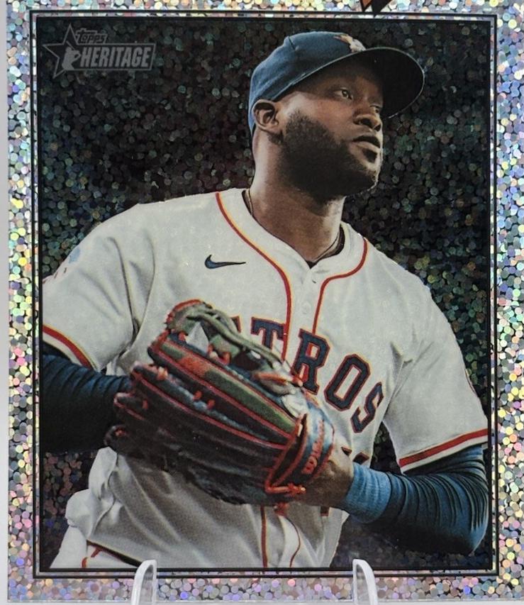 Yordan Alvarez [Silver Sparkle Chrome] #25