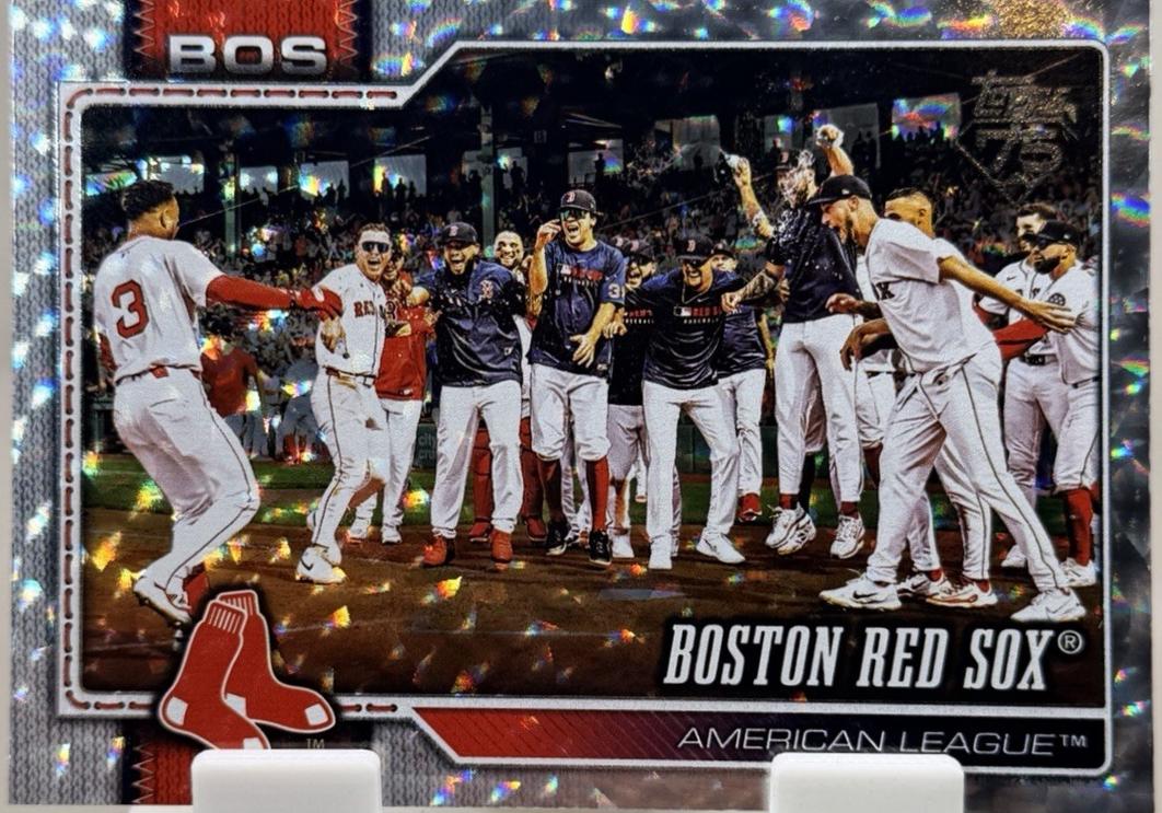 Boston Red Sox [Silver Crackleboard] #198