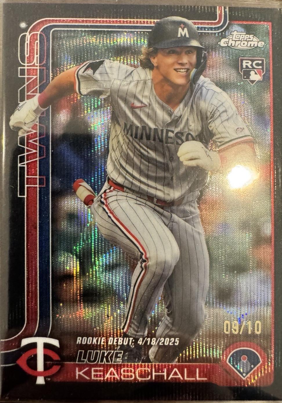 Luke Keaschall [Black Wave Refractor] #USC134