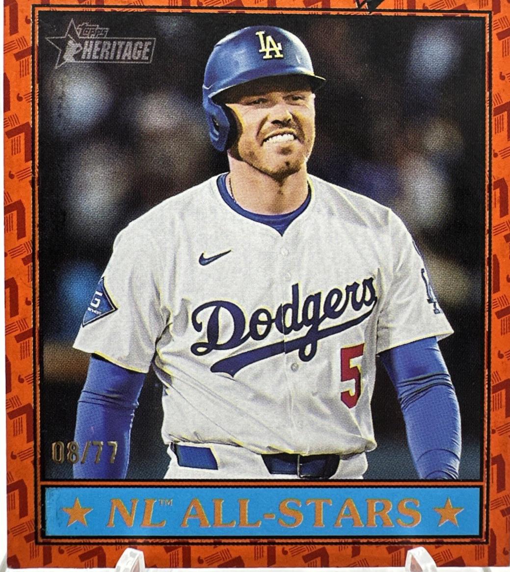Freddie Freeman [Color Of The Year Orange] #350