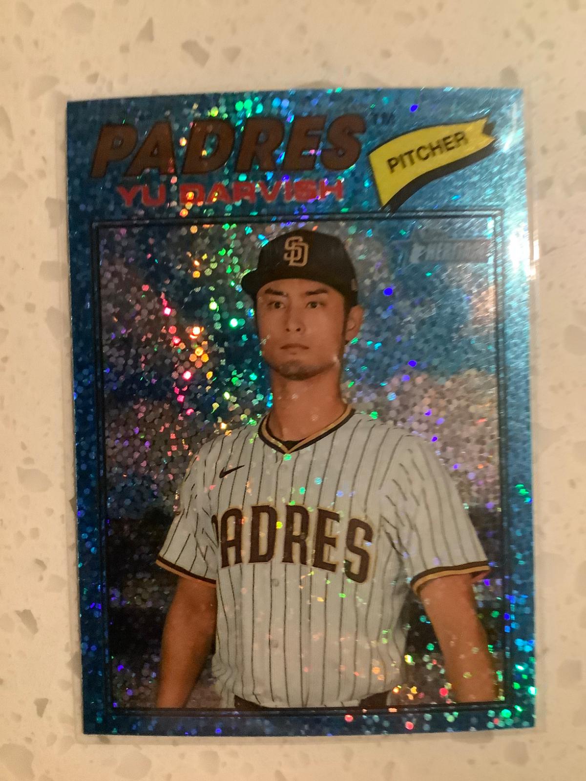 Yu Darvish [Light Blue Sparkle Chrome] #120