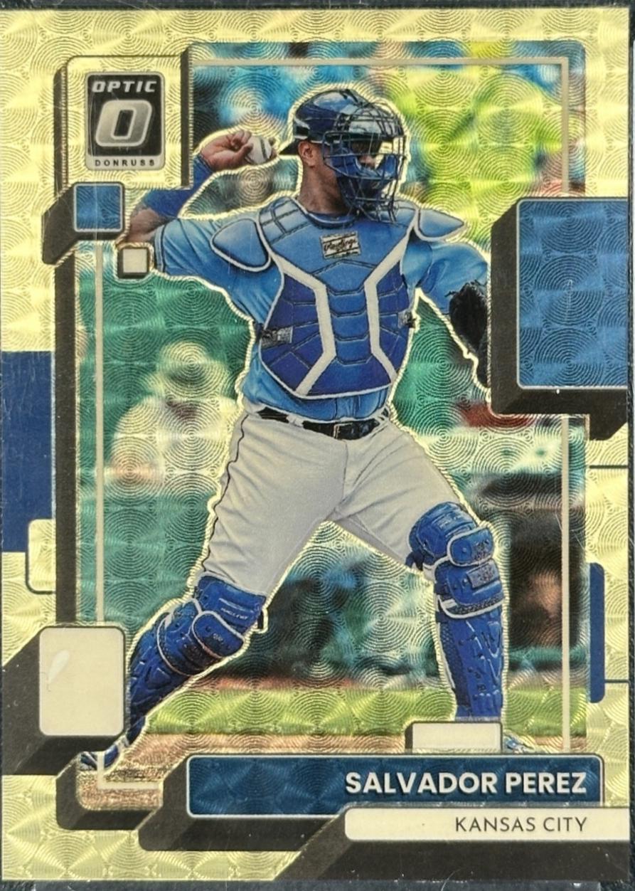 Salvador Perez [Gold Vinyl] #108