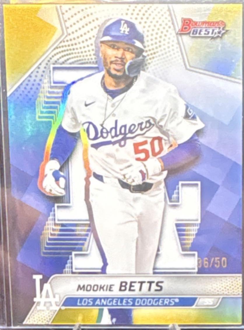 Mookie Betts [Gold Refractor] #64