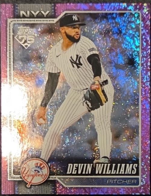 Devin Williams [Pink Holo] #239