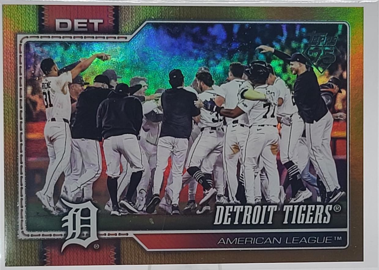 Detroit Tigers [Gold Holo] #262