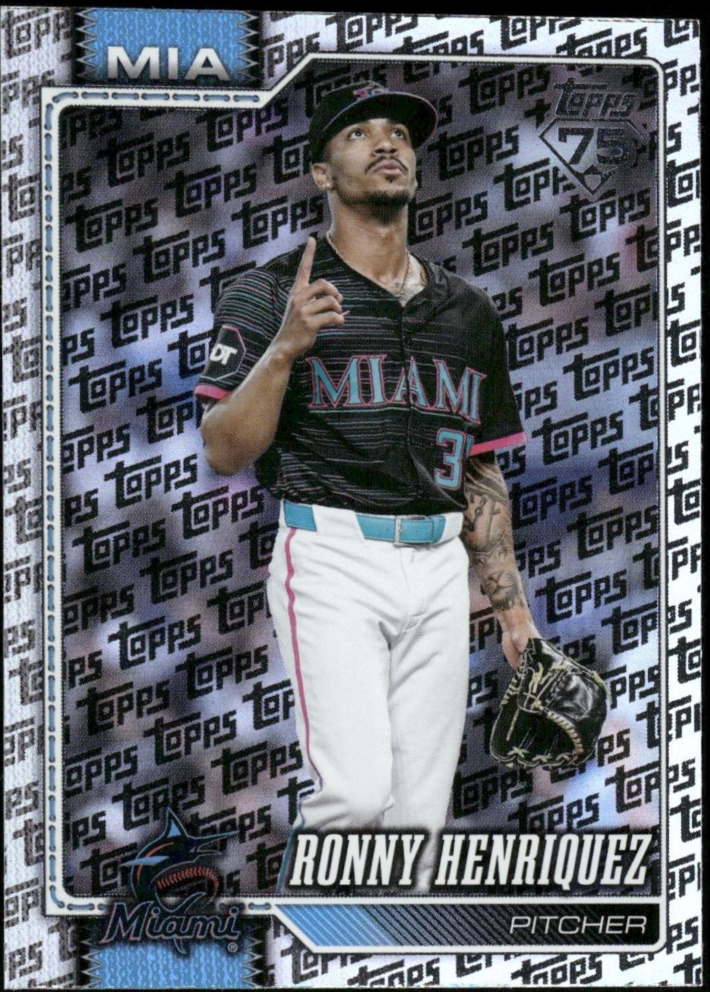Ronny Henriquez [Topps Foil Pattern] #290