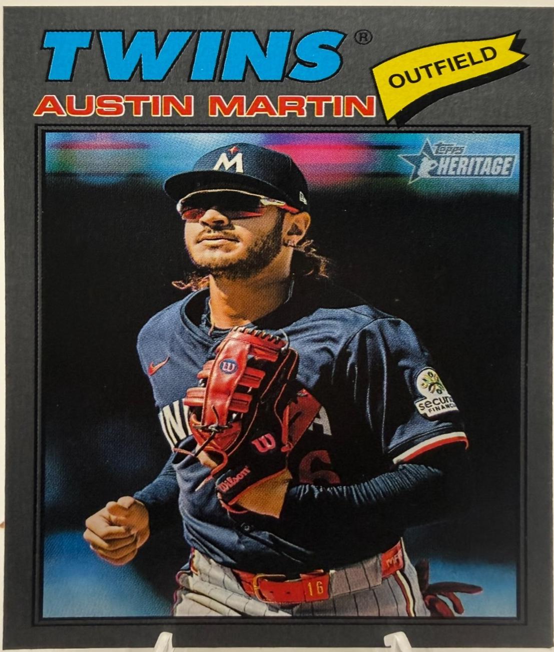 Austin Martin [Dark Gray Bordered] #44