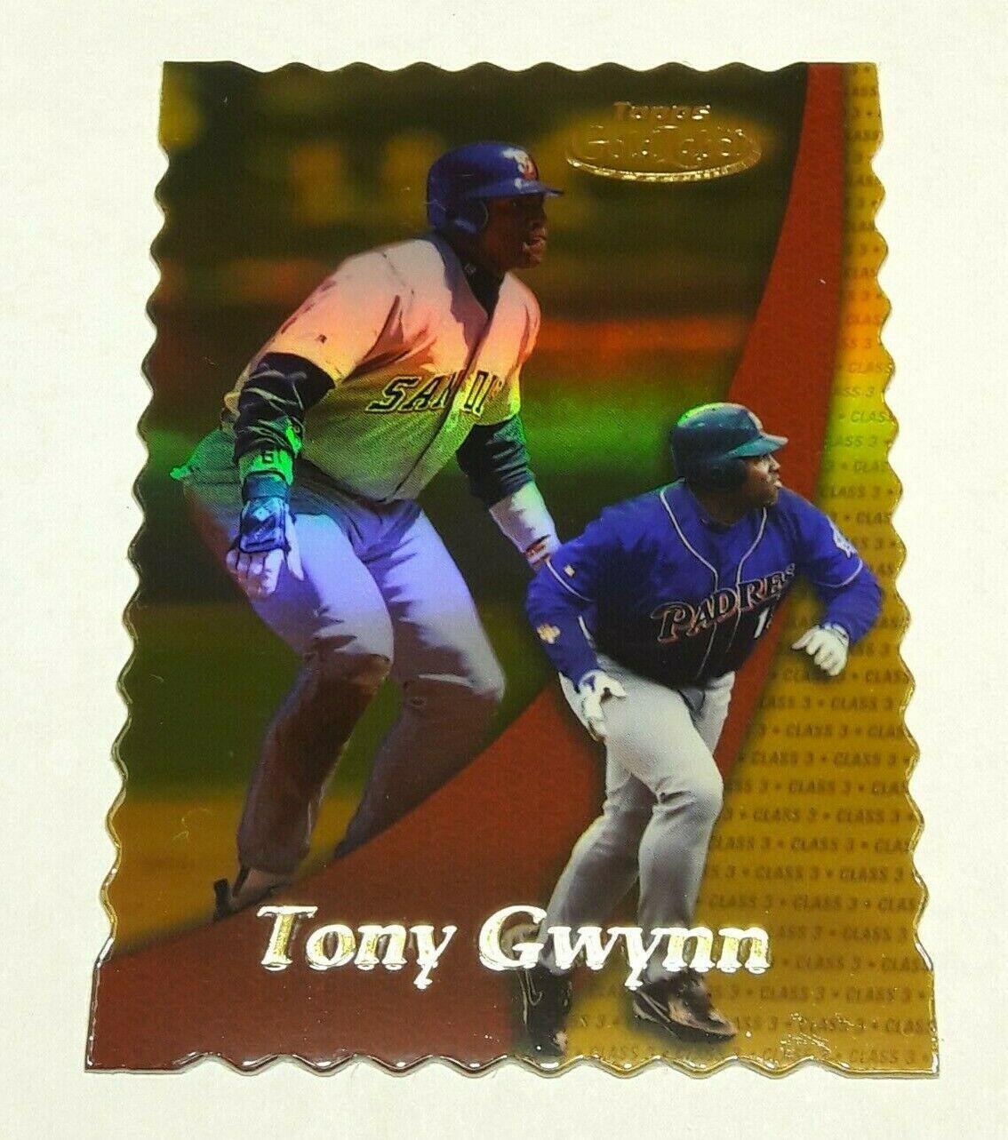 Tony Gwynn [Class 3 Gold] #11