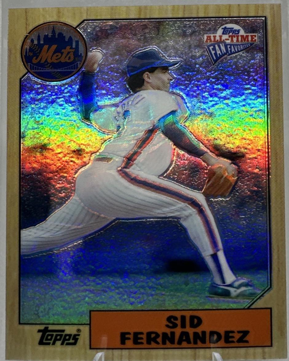 Sid Fernandez [Gold Refractor] #32