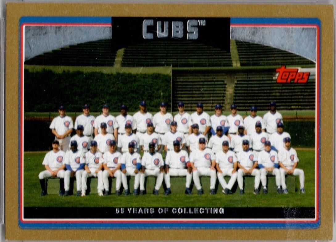 Cubs Team [Gold] #607