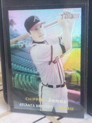 Chipper Jones [Chrome Black Refractor] #28
