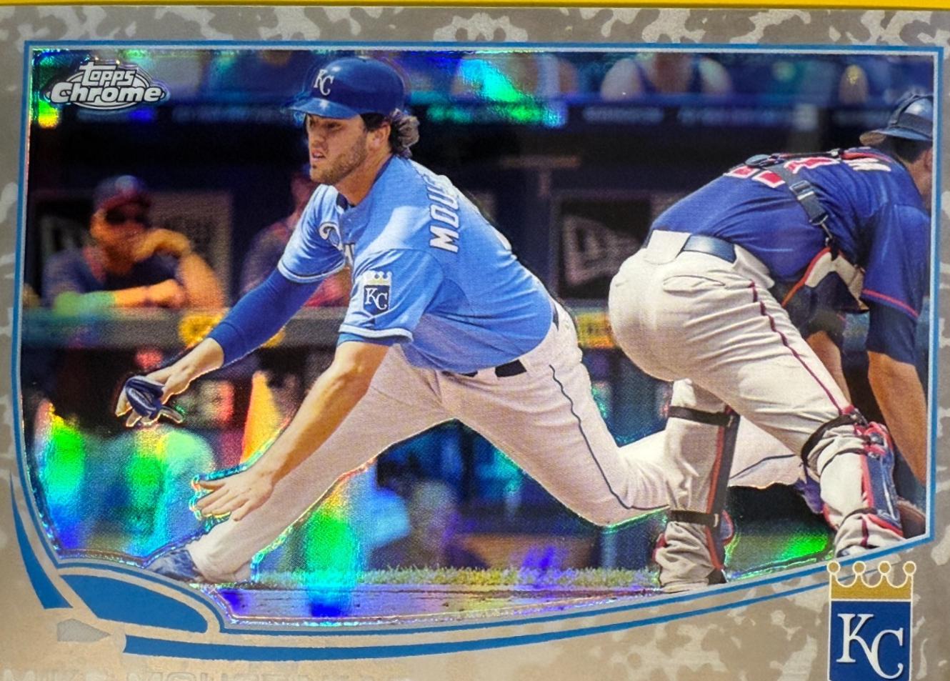 Mike Moustakas [Camo Refractor] #177