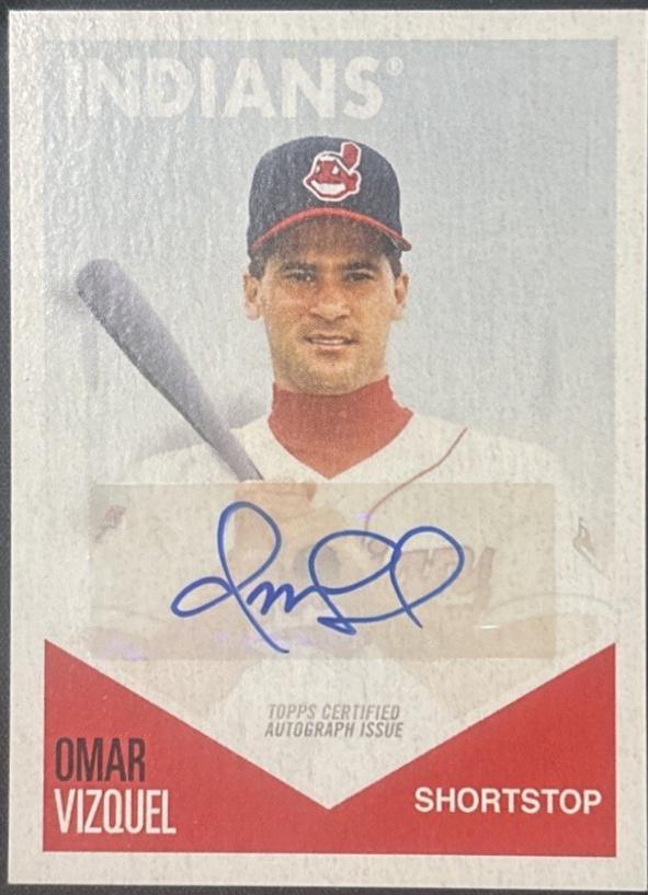 Omar Vizquel [Autograph] #22-A