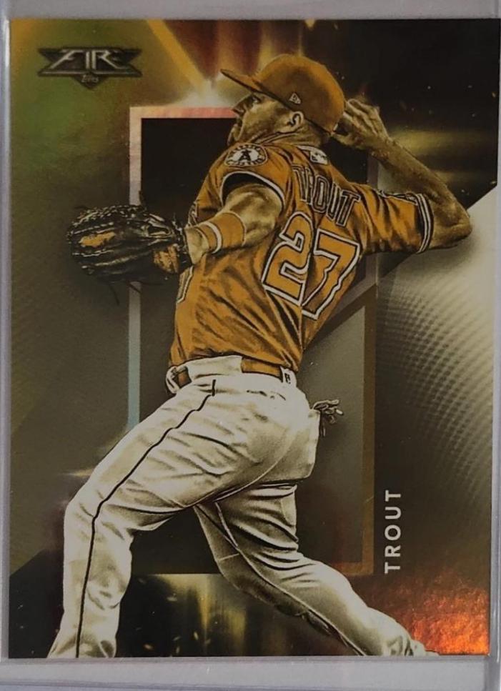 Mike Trout [Gold Minted] #EF-25