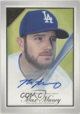 Max Muncy [Autograph] #107