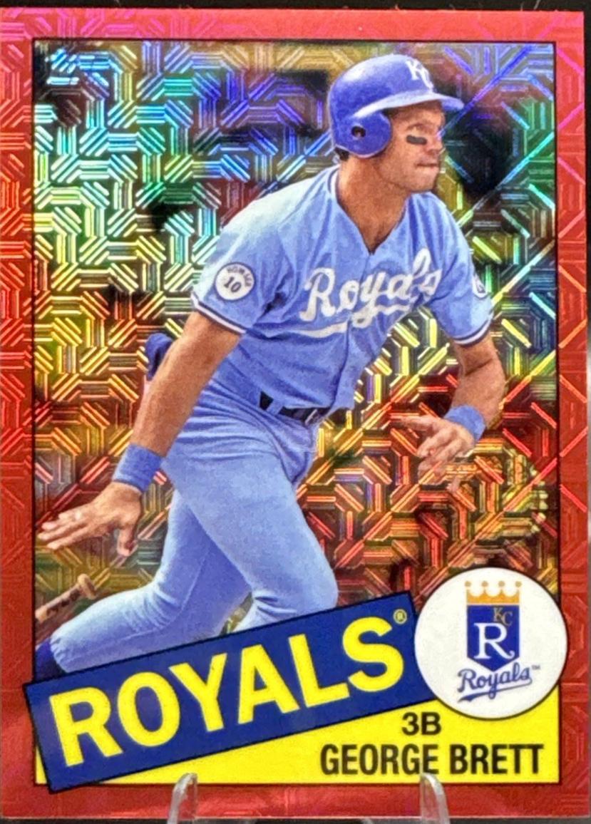 George Brett [Red Refractor] #85TC-21