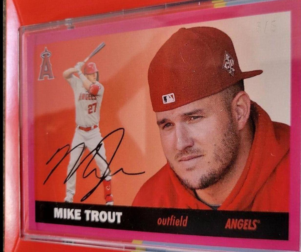 Mike Trout [Pink] #38
