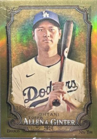 Shohei Ohtani [Gold Refractor] #97
